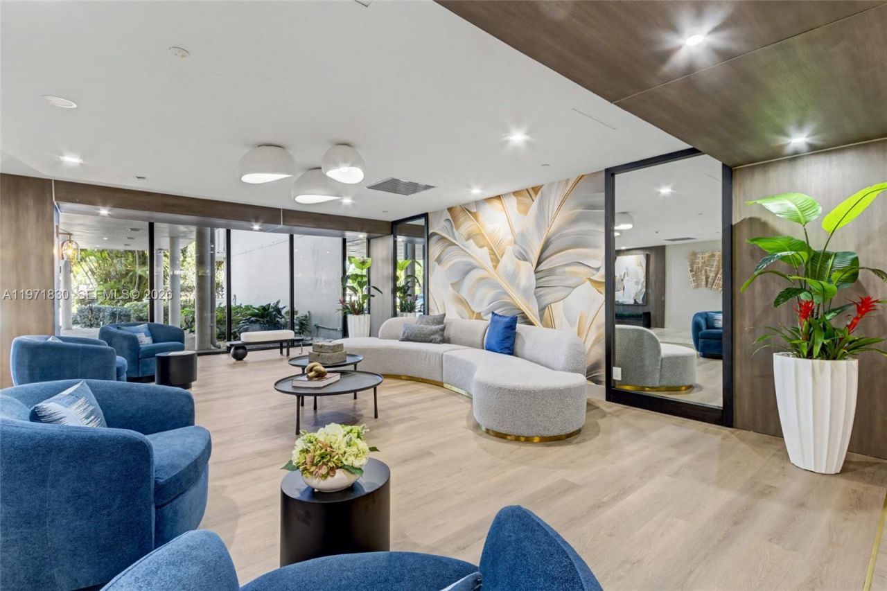 4200 Hillcrest Dr, Unit 406, Hollywood, FL 33021 Photo