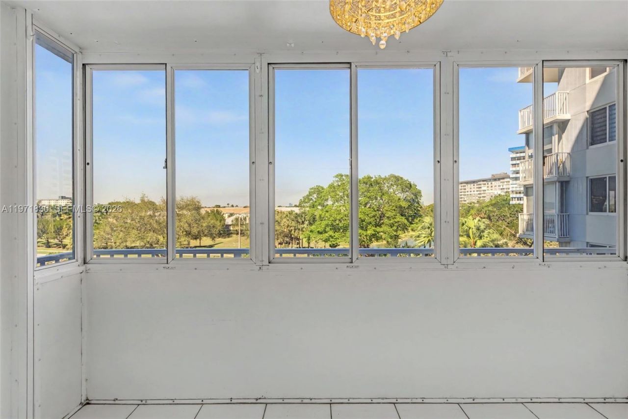 4200 Hillcrest Dr, Unit 406, Hollywood, FL 33021 Photo