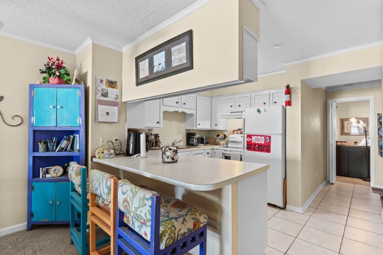 1310 N Waccamaw Dr.  Photo 7