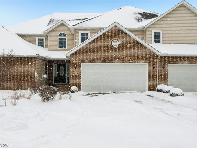 1416 Spyglass Hill Drive, Brunswick, OH 44212 Photo 1