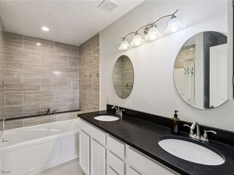 1416 Spyglass Hill Drive, Brunswick, OH 44212 Photo 16