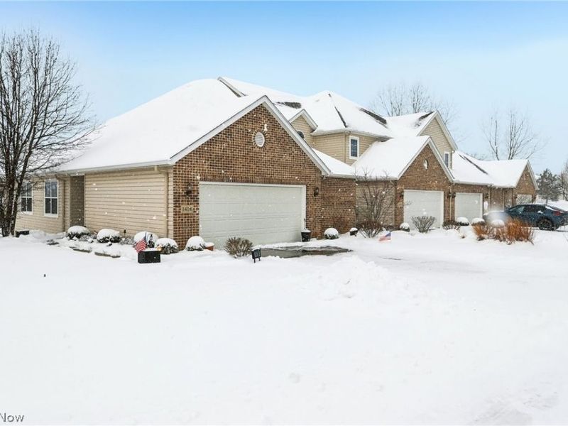 1416 Spyglass Hill Drive, Brunswick, OH 44212 Photo 4