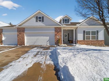 5525 N 150 Street, Omaha, NE 68116