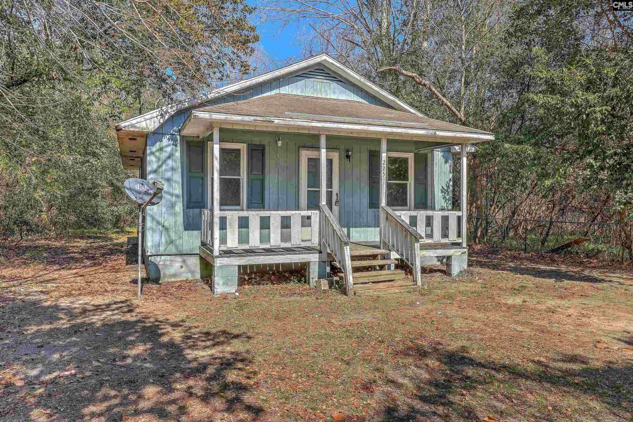 225 Reardon Street  Photo 4