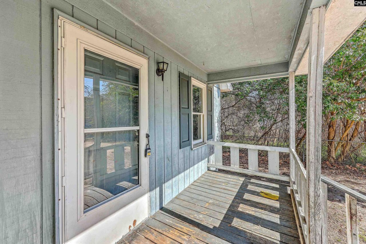 225 Reardon Street  Photo 5