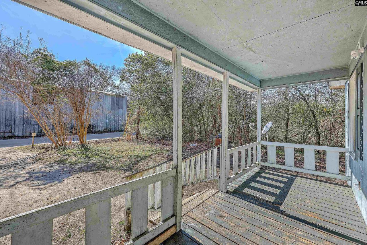 225 Reardon Street  Photo 6