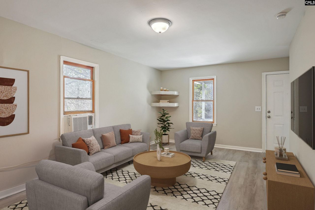 225 Reardon Street  Photo 8