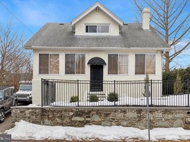 236 ASHLAND AVENUE, BALA CYNWYD, PA 19004