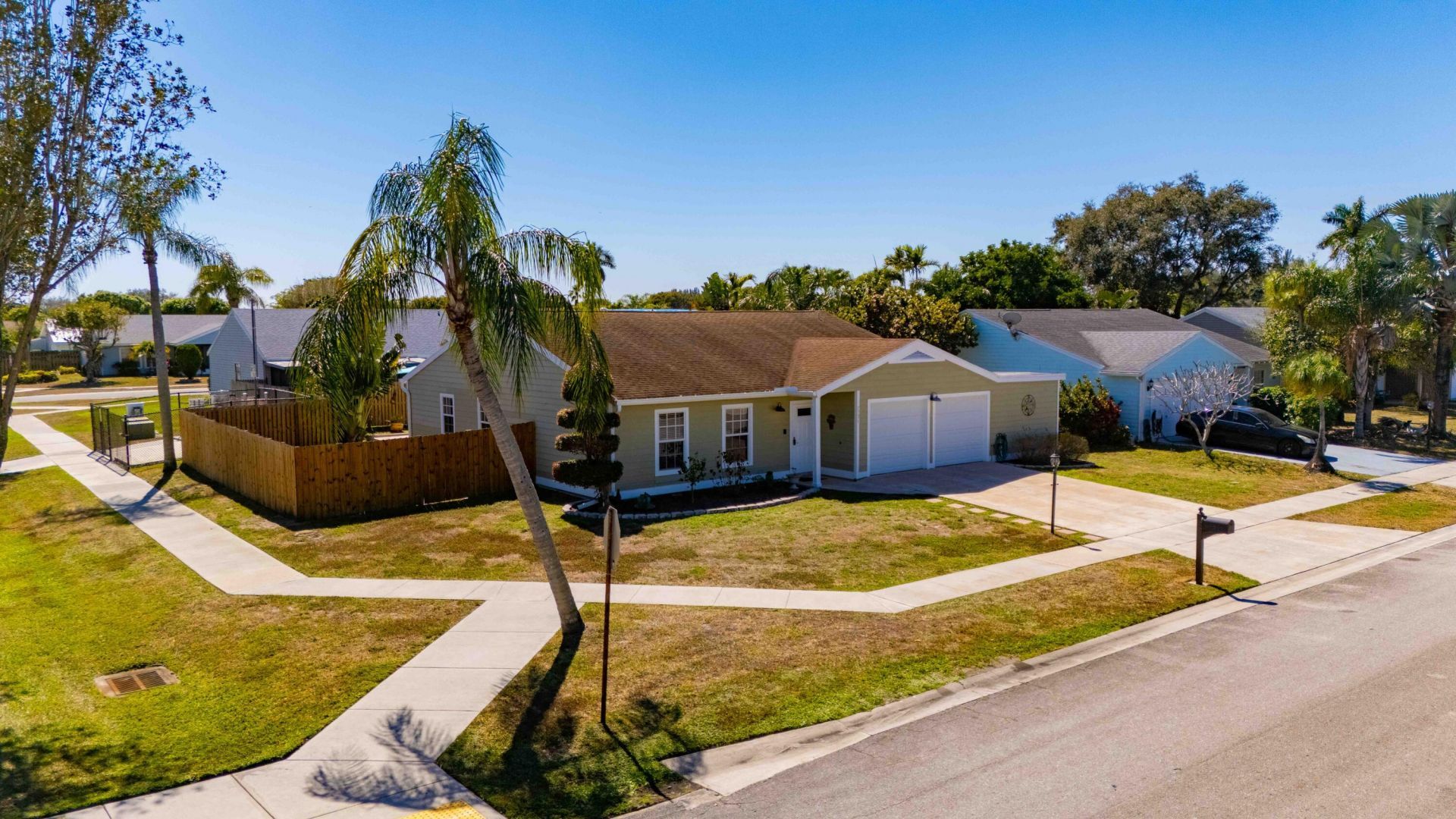 7791 Blairwood Circle N, Lake Worth, FL 33467 Main Photo