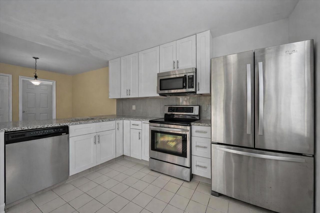 1945 Stratford Way, West Palm Beach, FL 33409 Photo