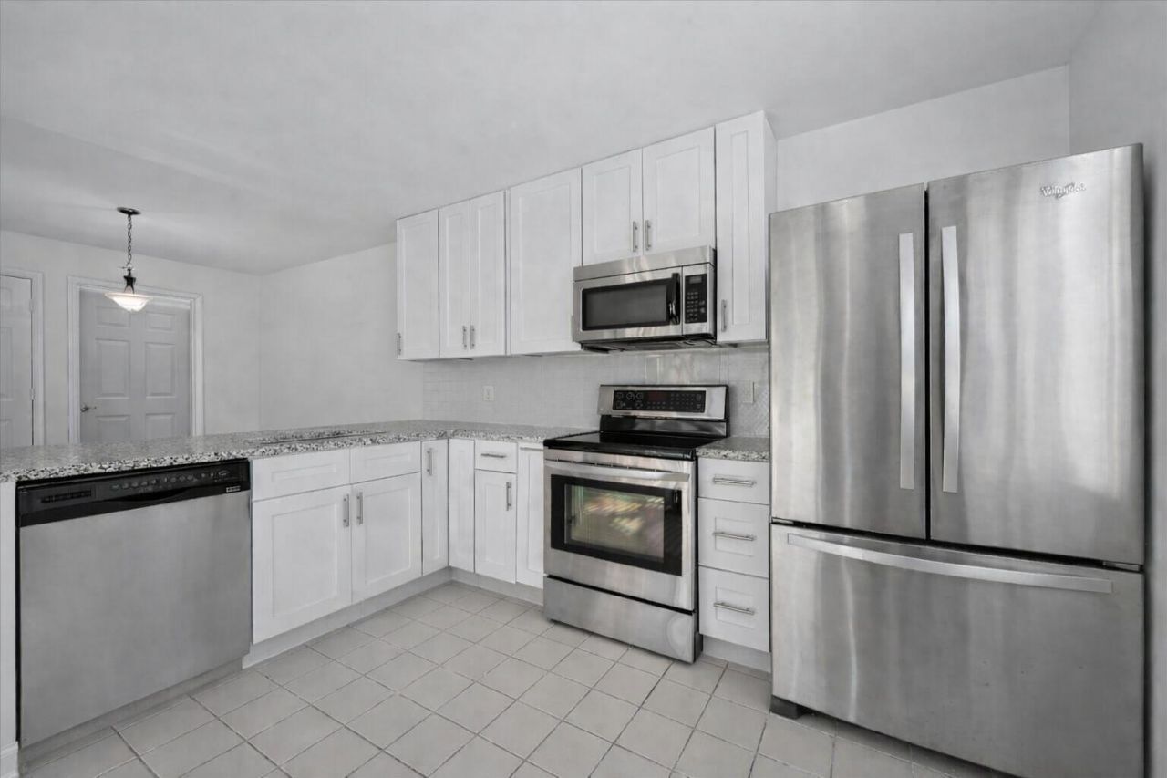 1945 Stratford Way, West Palm Beach, FL 33409 Photo