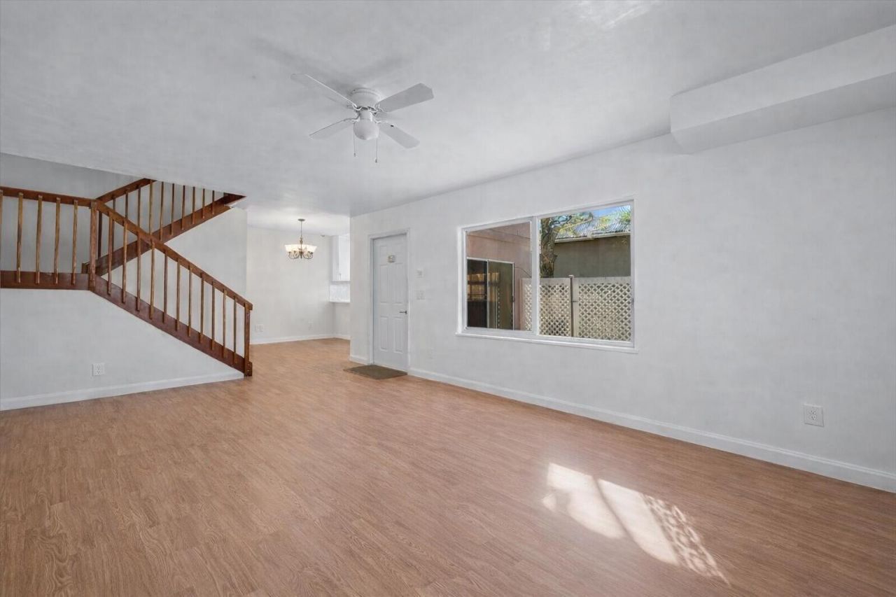 1945 Stratford Way, West Palm Beach, FL 33409 Photo