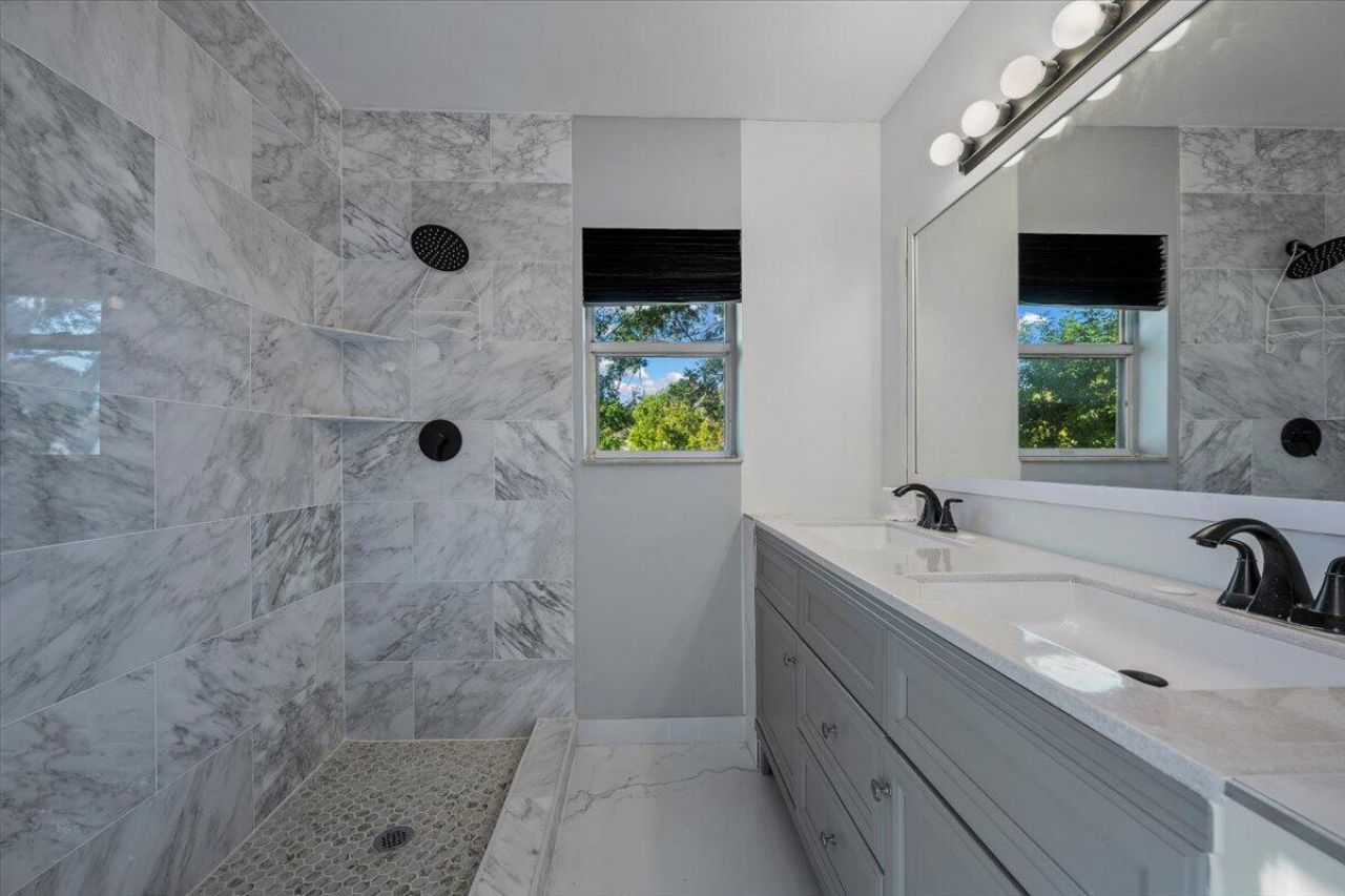 1945 Stratford Way, West Palm Beach, FL 33409 Photo