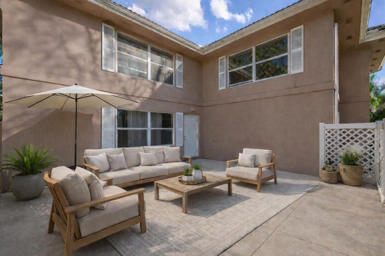 1945 Stratford Way, West Palm Beach, FL 33409 Photo