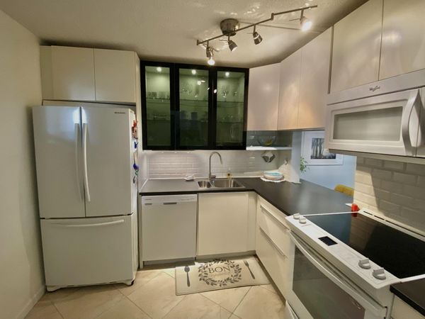 2616 N Garden Drive, Unit 204, Lake Worth, FL 33461