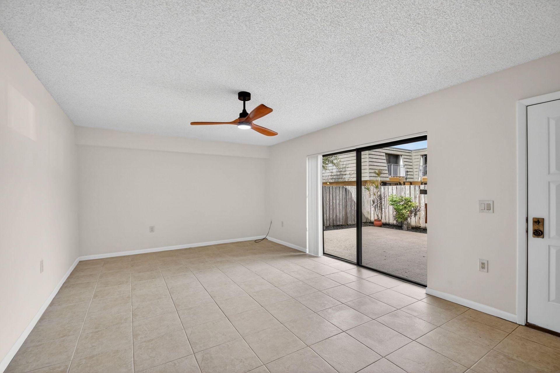 4210 42nd Way, West Palm Beach, FL 33407 Photo