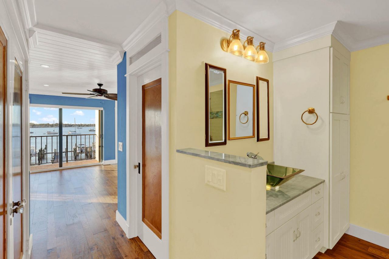 624 SW Saint Lucie Crescent, Unit 306, Stuart, FL 34994 Photo