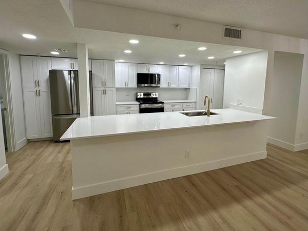 950 Lavers Circle, Unit F405, Delray Beach, FL 33444