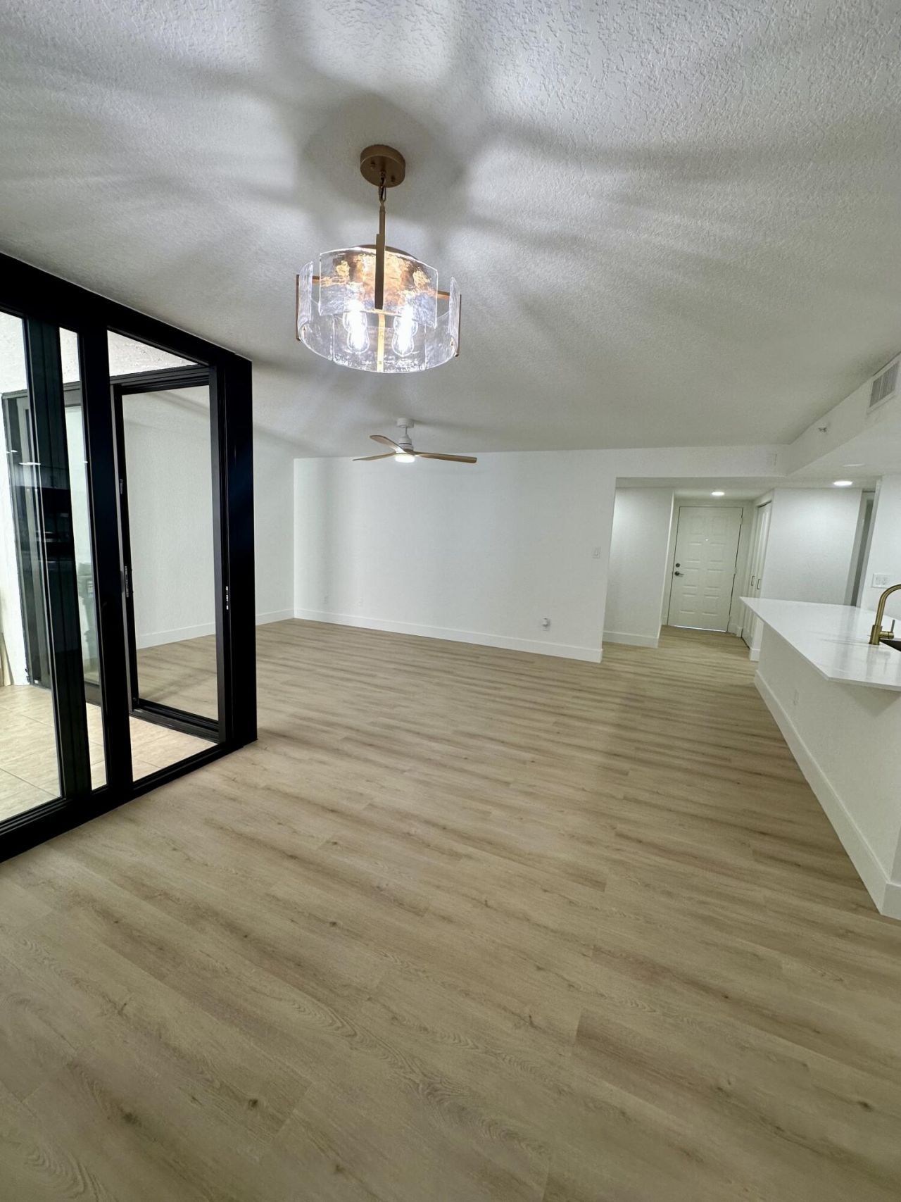 950 Lavers Circle, Unit F405, Delray Beach, FL 33444 Photo