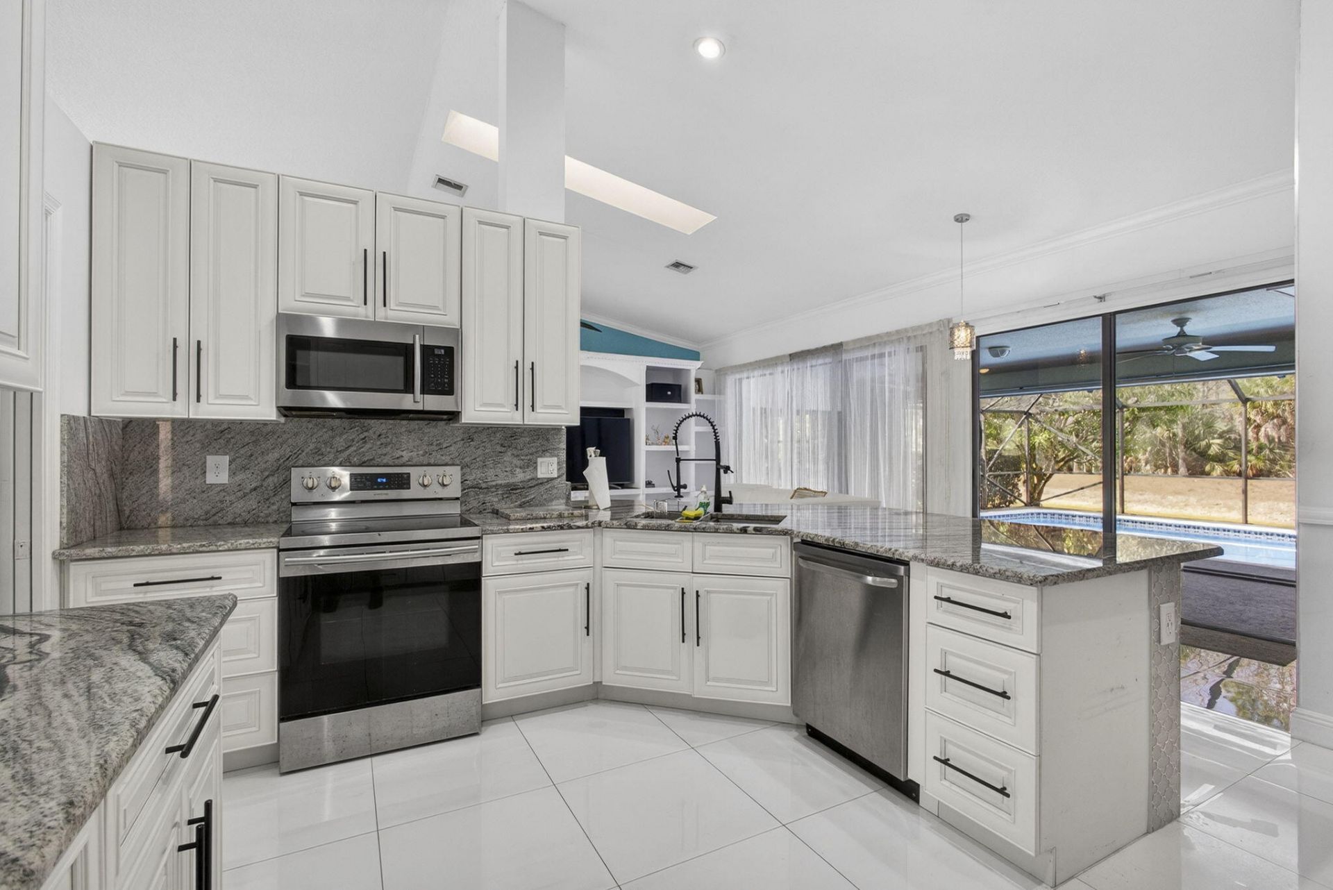 221 Cypress Trace, Royal Palm Beach, FL 33411 Photo