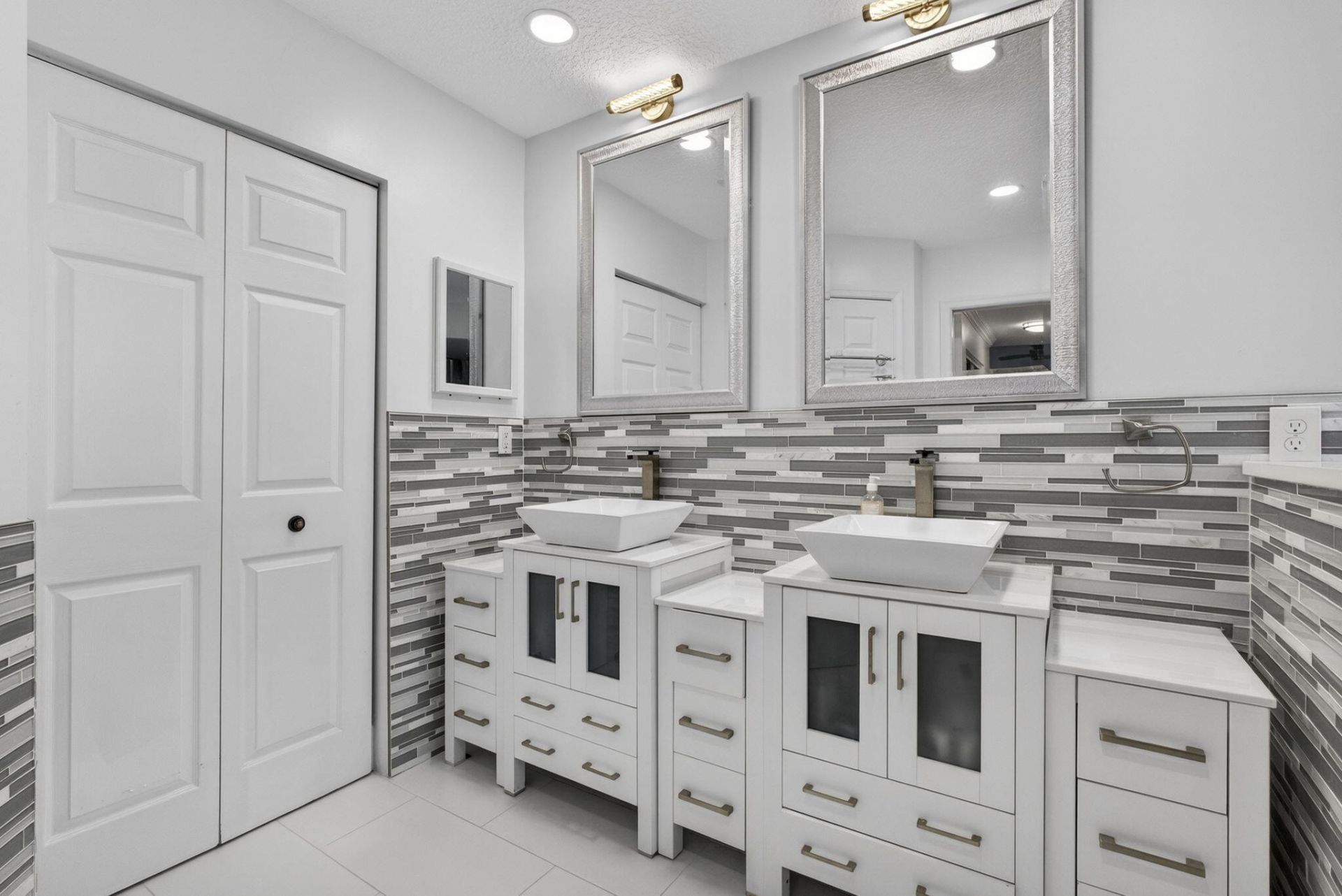 221 Cypress Trace, Royal Palm Beach, FL 33411 Photo