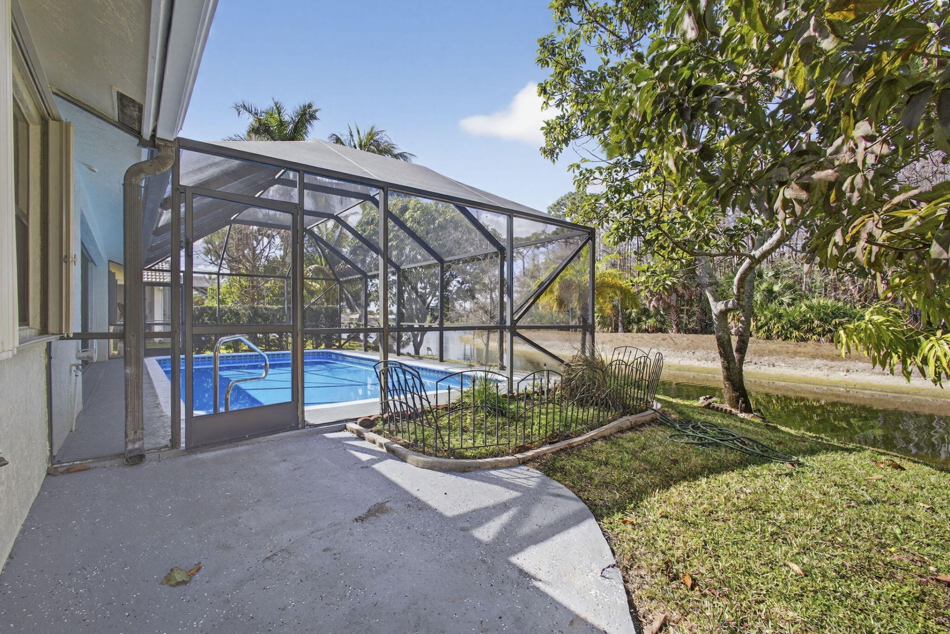 221 Cypress Trace, Royal Palm Beach, FL 33411 Photo