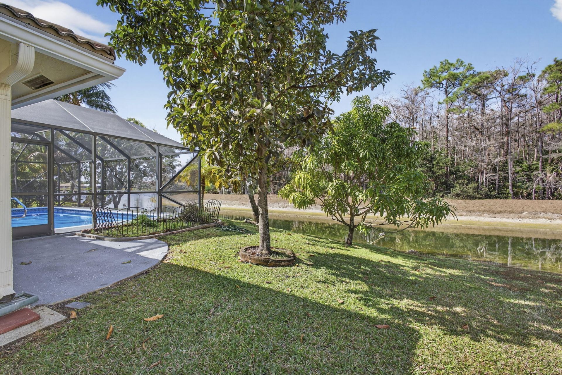 221 Cypress Trace, Royal Palm Beach, FL 33411 Photo