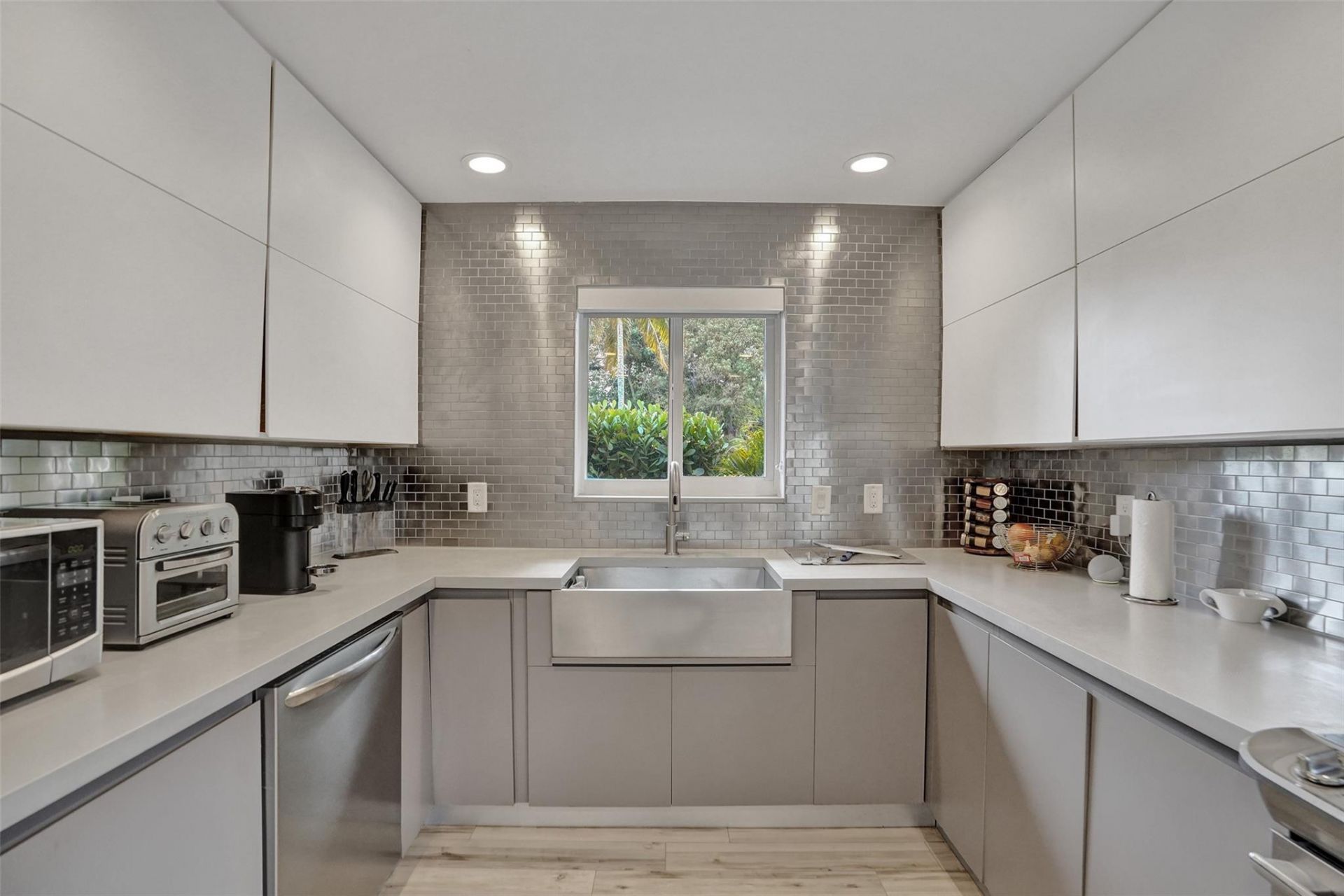 2111 N Ocean Boulevard, Pompano Beach, FL 33062 Photo