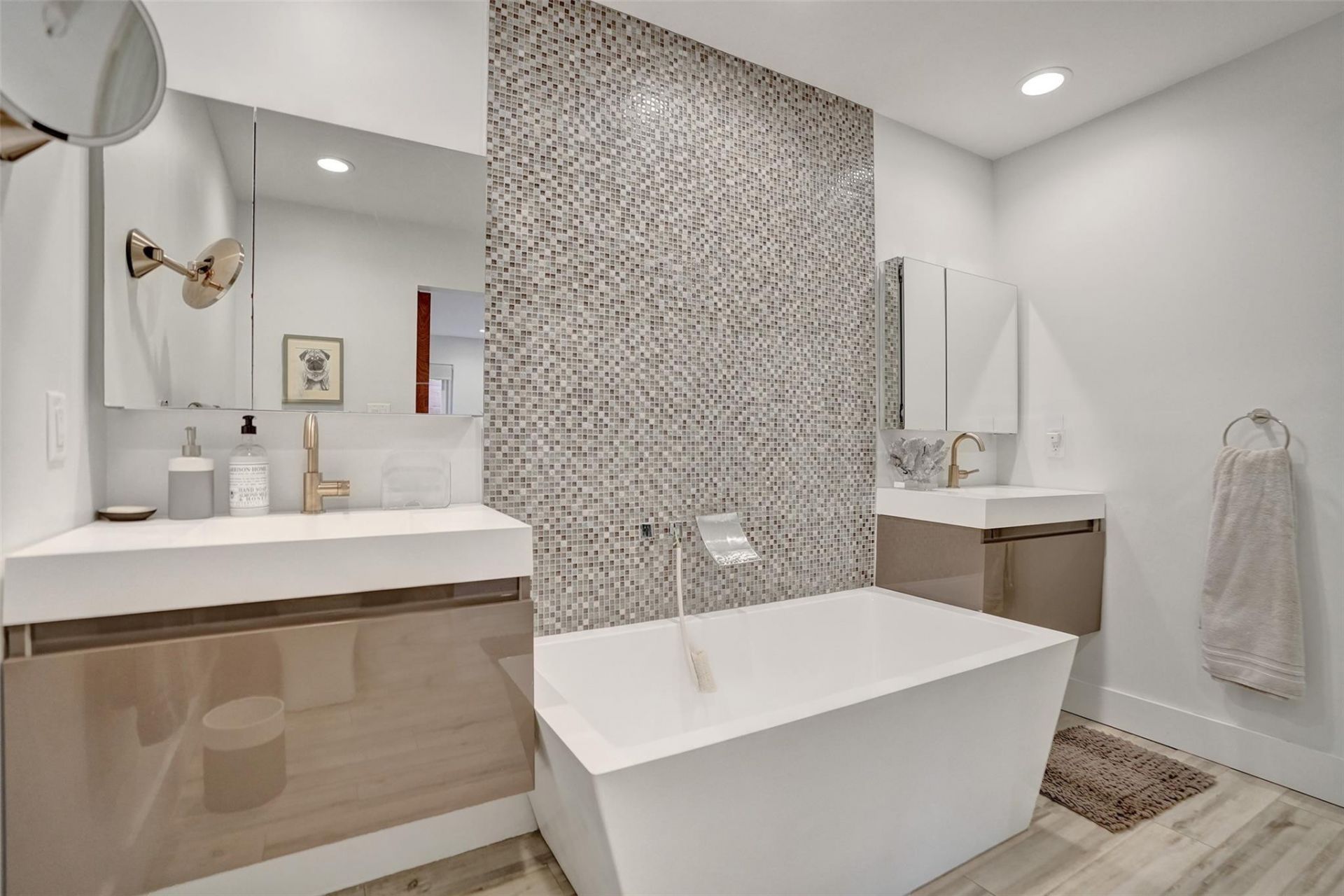 2111 N Ocean Boulevard, Pompano Beach, FL 33062 Photo