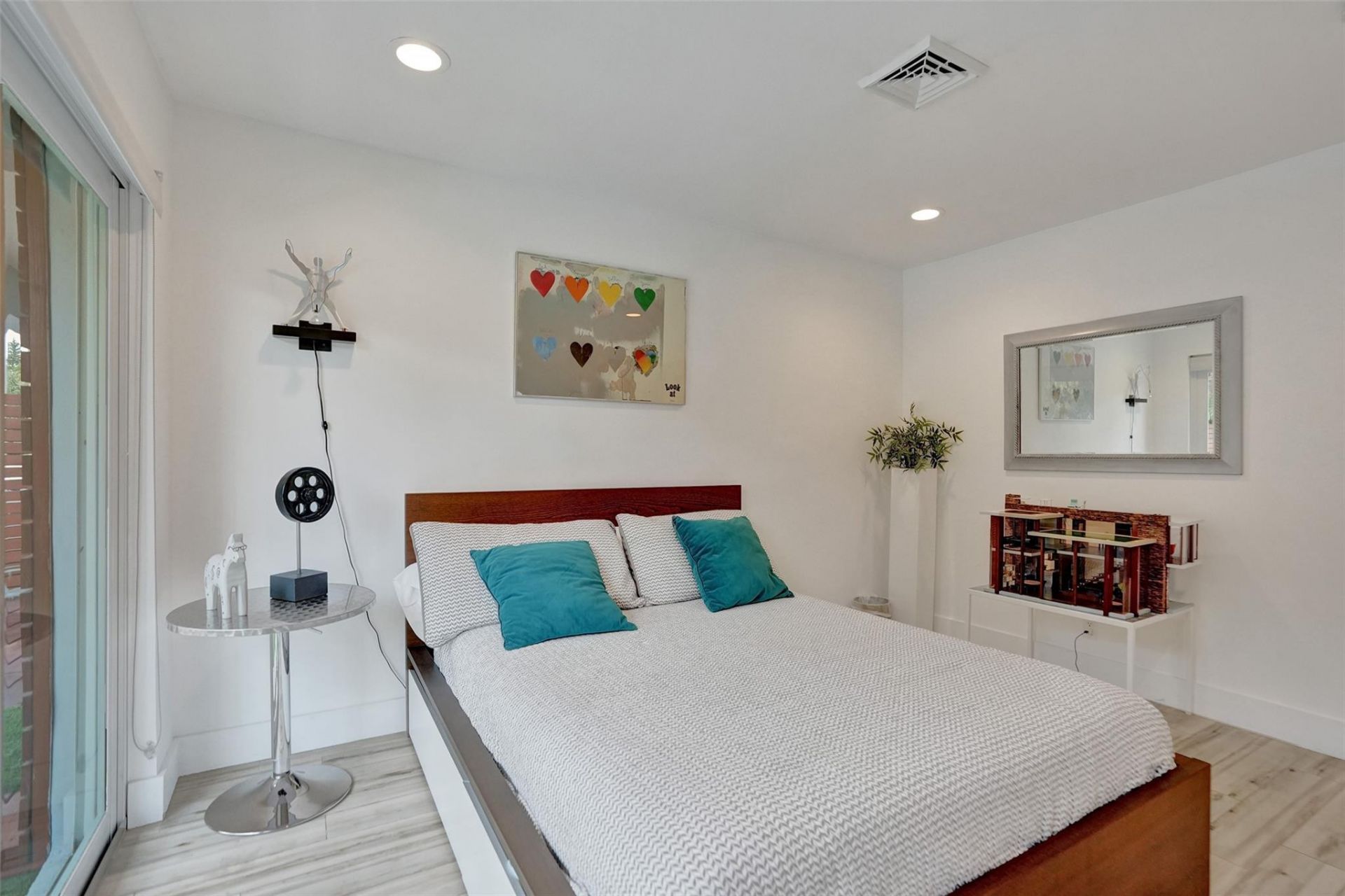 2111 N Ocean Boulevard, Pompano Beach, FL 33062 Photo