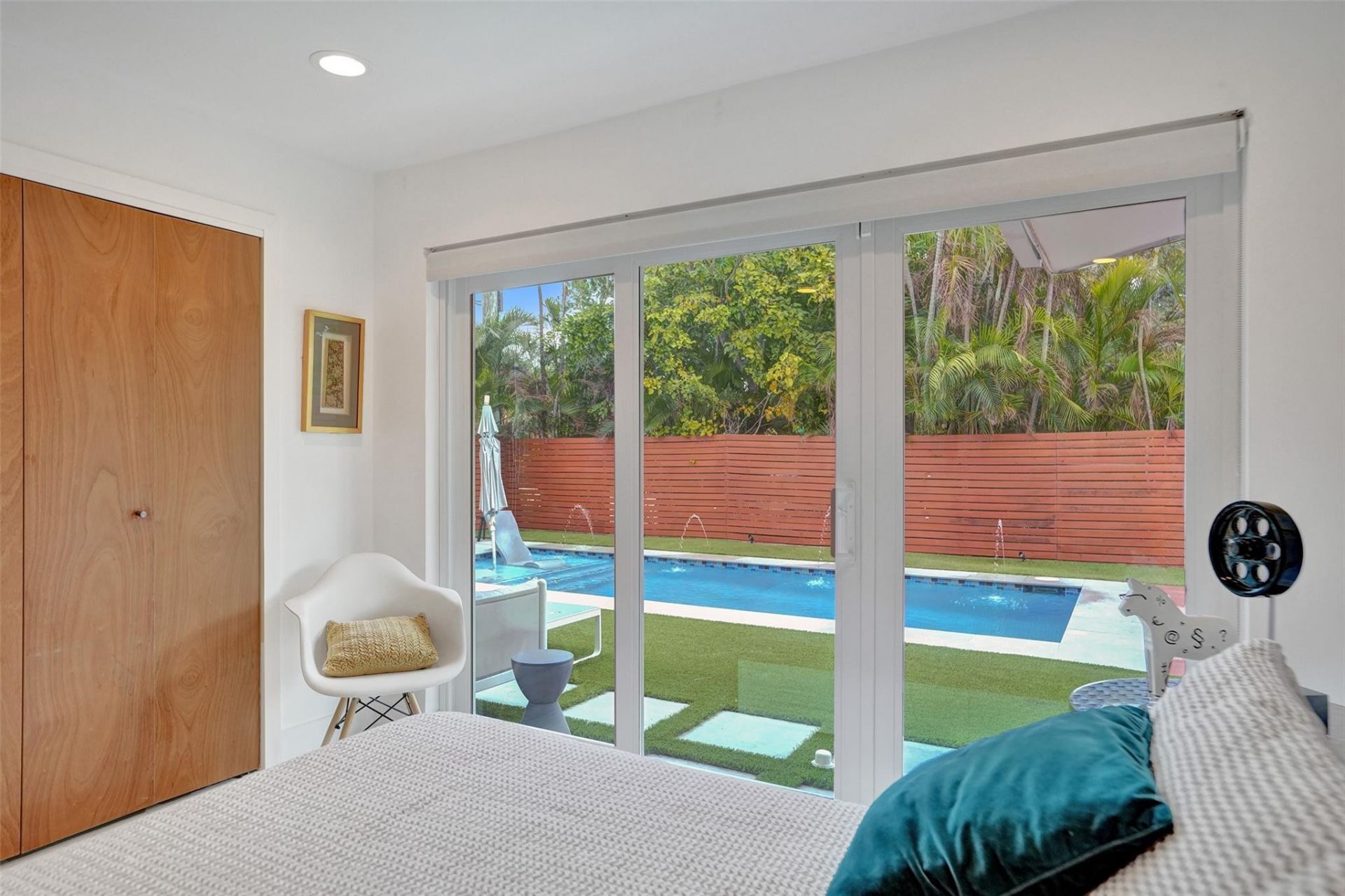 2111 N Ocean Boulevard, Pompano Beach, FL 33062 Photo