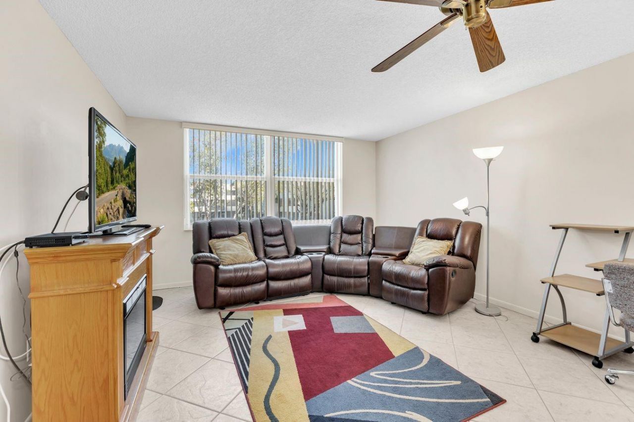 6850 Royal Palm Boulevard, Unit G 212, Margate, FL 33063 Photo