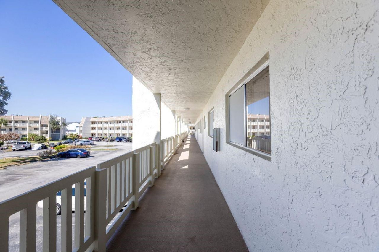 6850 Royal Palm Boulevard, Unit G 212, Margate, FL 33063 Photo