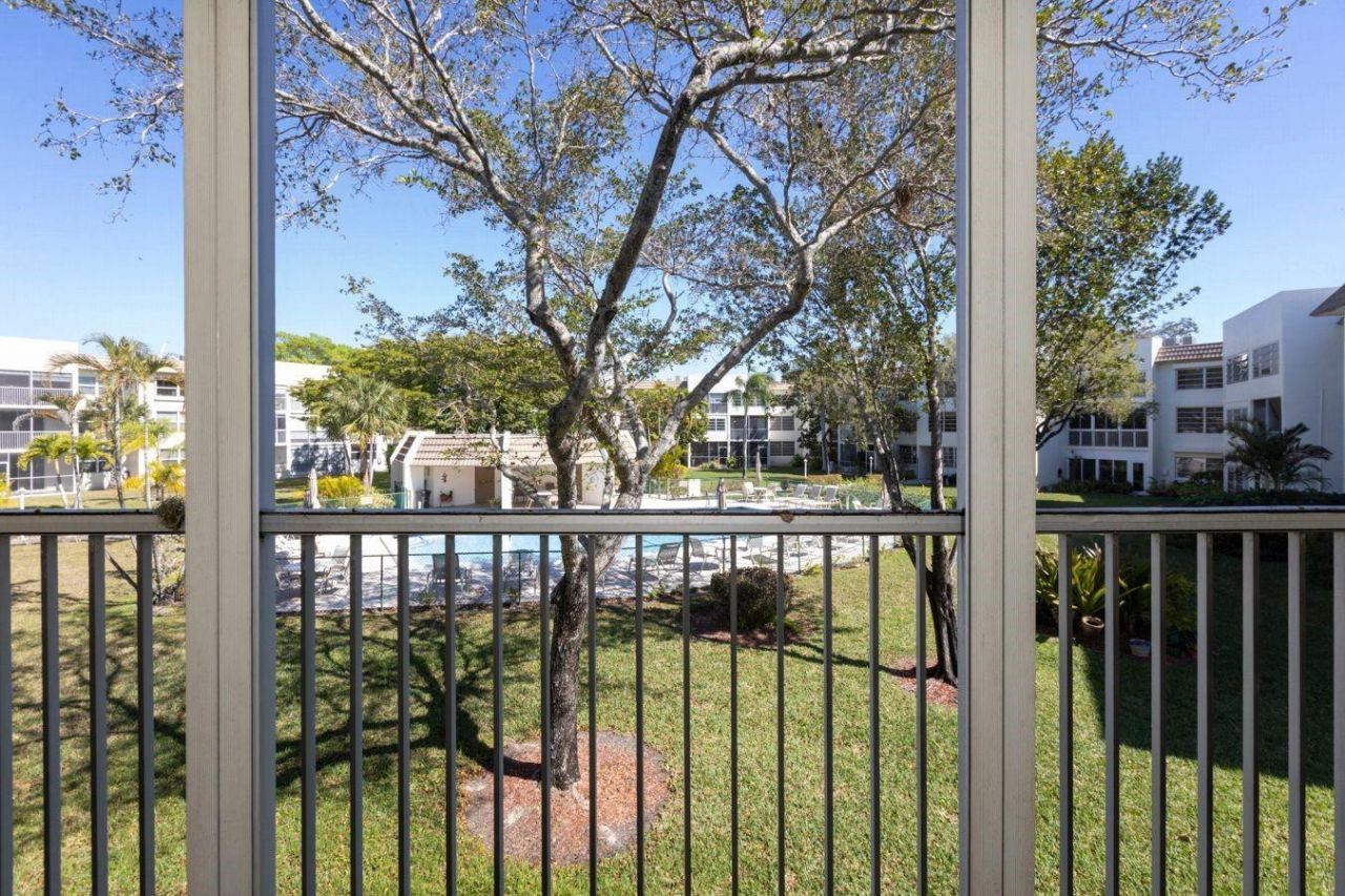 6850 Royal Palm Boulevard, Unit G 212, Margate, FL 33063 Photo