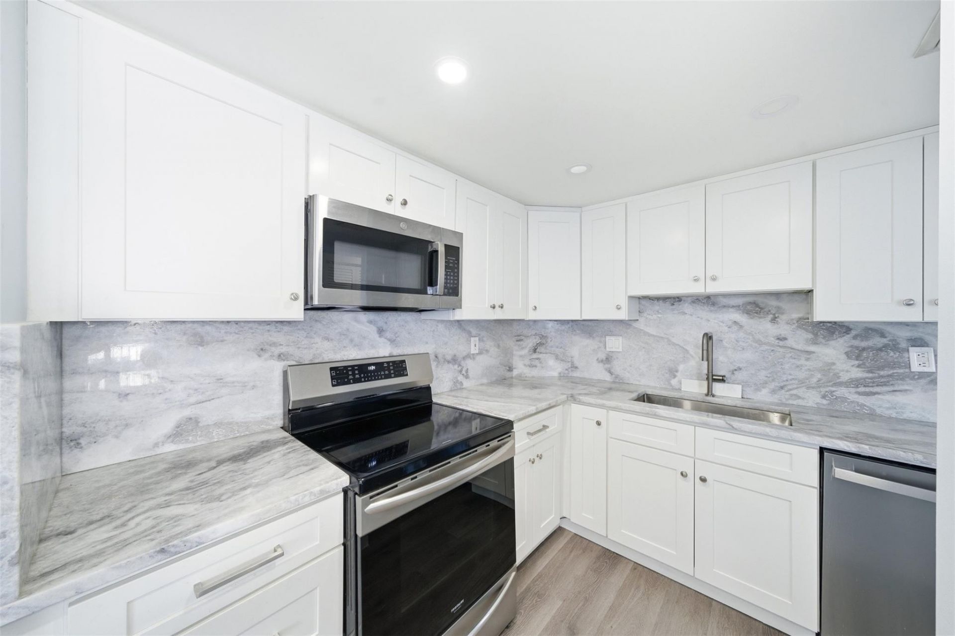 3800 Galt Ocean Drive, Unit PH 14, Fort Lauderdale, FL 33308 Photo