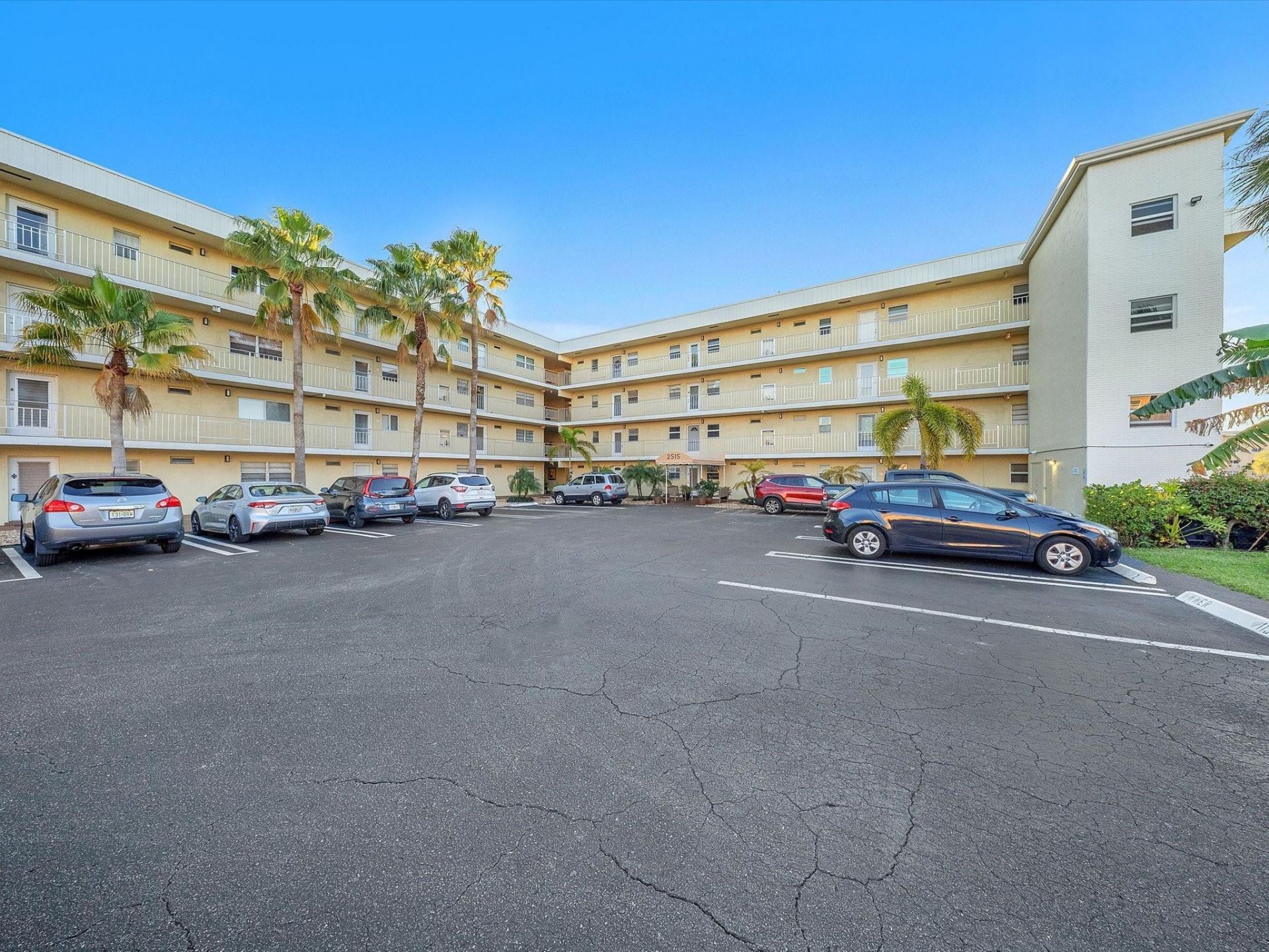 2515 NE 1st Ct, Unit 314, Boynton Beach, FL 33435 Photo