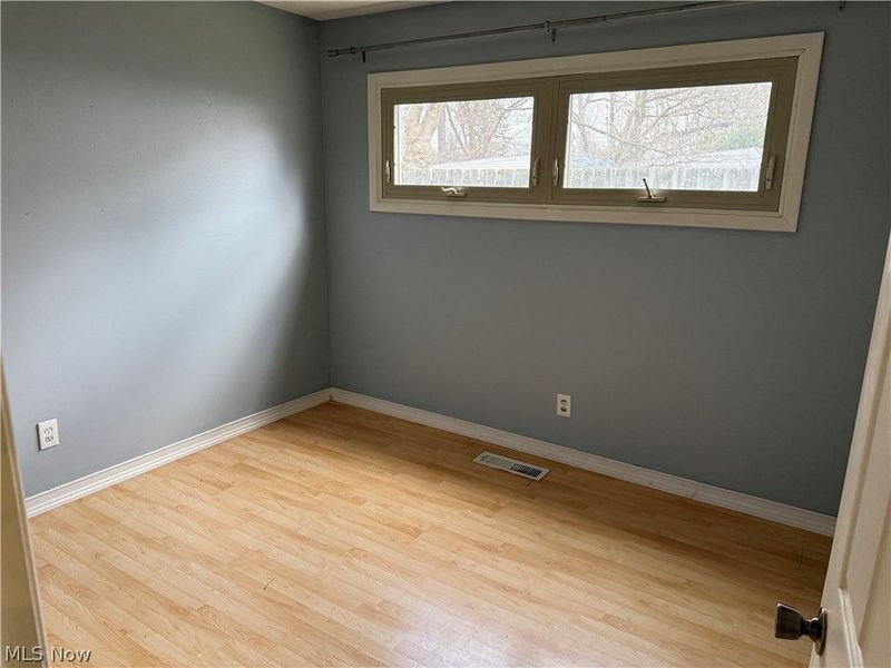 287 Edgewood Drive, Berea, OH 44017 Photo 11