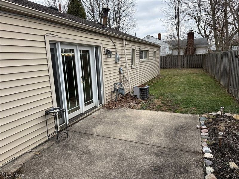 287 Edgewood Drive, Berea, OH 44017 Photo 17