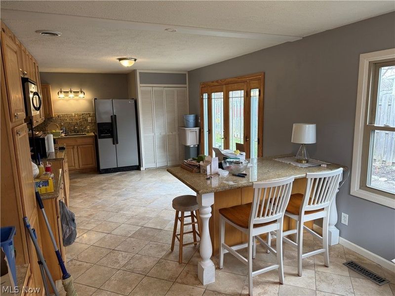 287 Edgewood Drive, Berea, OH 44017 Photo 5