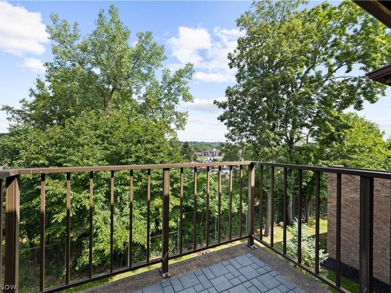 550 Tollis Parkway, Unit 307, Broadview Heights, OH 44147 Photo 3