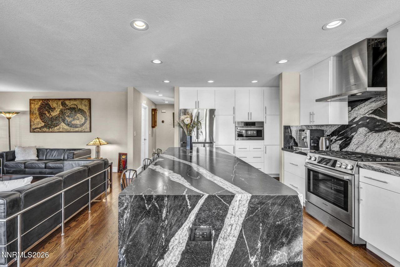 2296 Oak Ridge Drive, Carson City, NV 89703 Photo