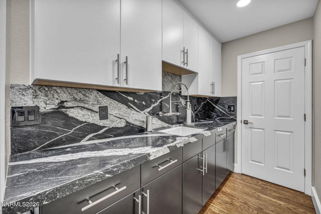 2296 Oak Ridge Drive, Carson City, NV 89703 Photo