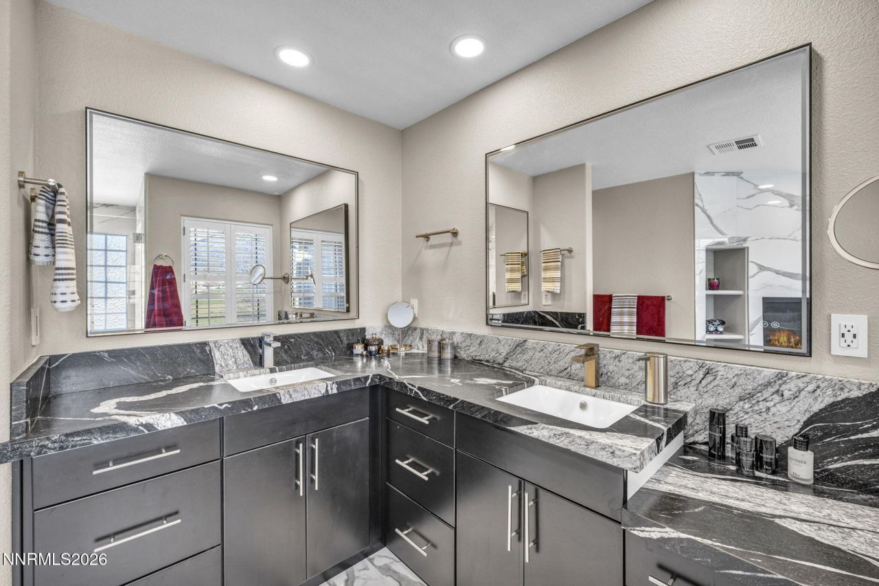 2296 Oak Ridge Drive, Carson City, NV 89703 Photo