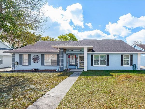 3242 LAUREL DALE DRIVE, TAMPA, FL 33618
