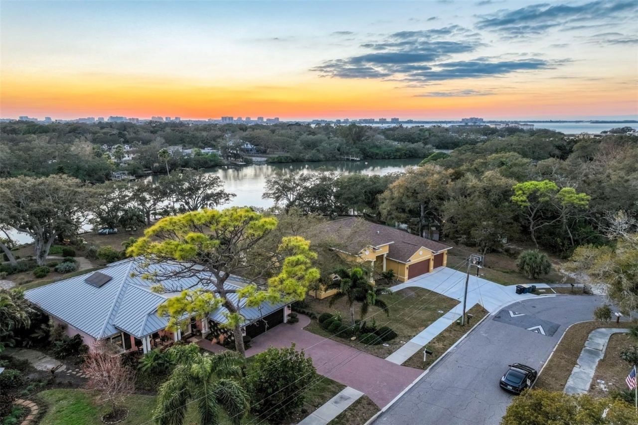 1792 Overbrook Avenue, Clearwater, FL 33755 Photo