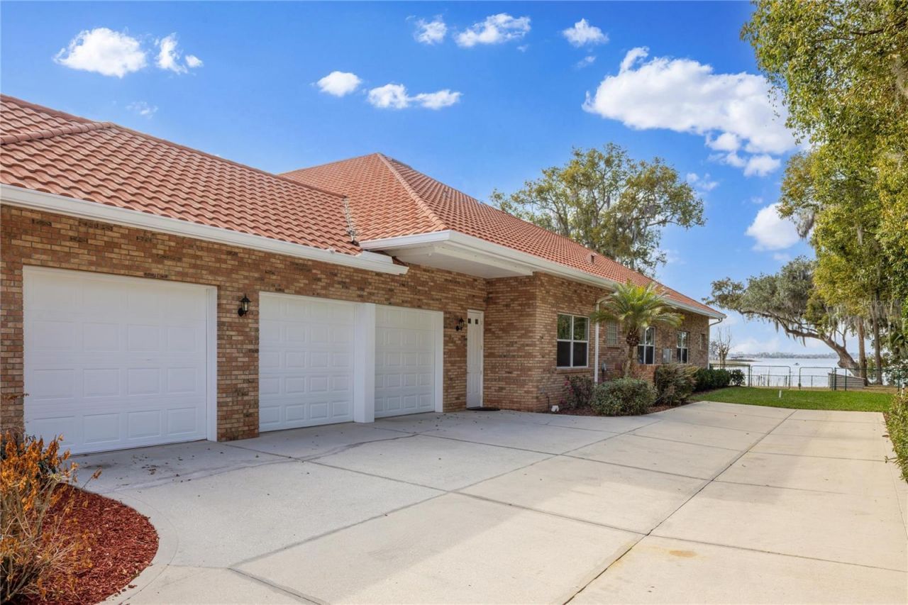 1359 Elysium Boulevard, Mount Dora, FL 32757 Photo