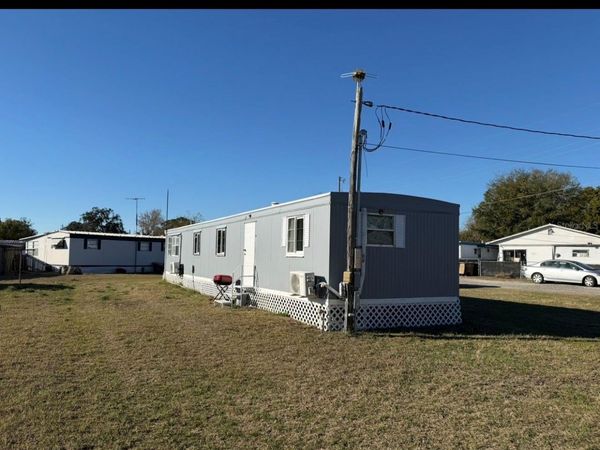 34944 3RD AVENUE , LEESBURG, FL 34788