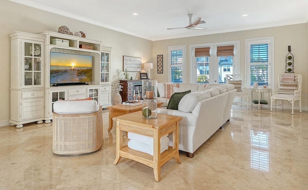 605 N Point Drive, Holmes Beach, FL 34217 Photo