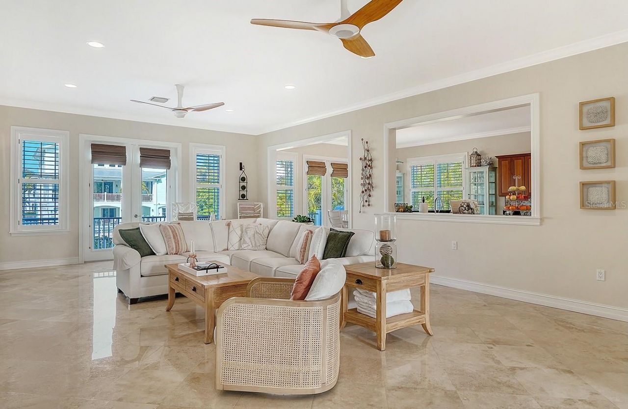 605 N Point Drive, Holmes Beach, FL 34217 Photo