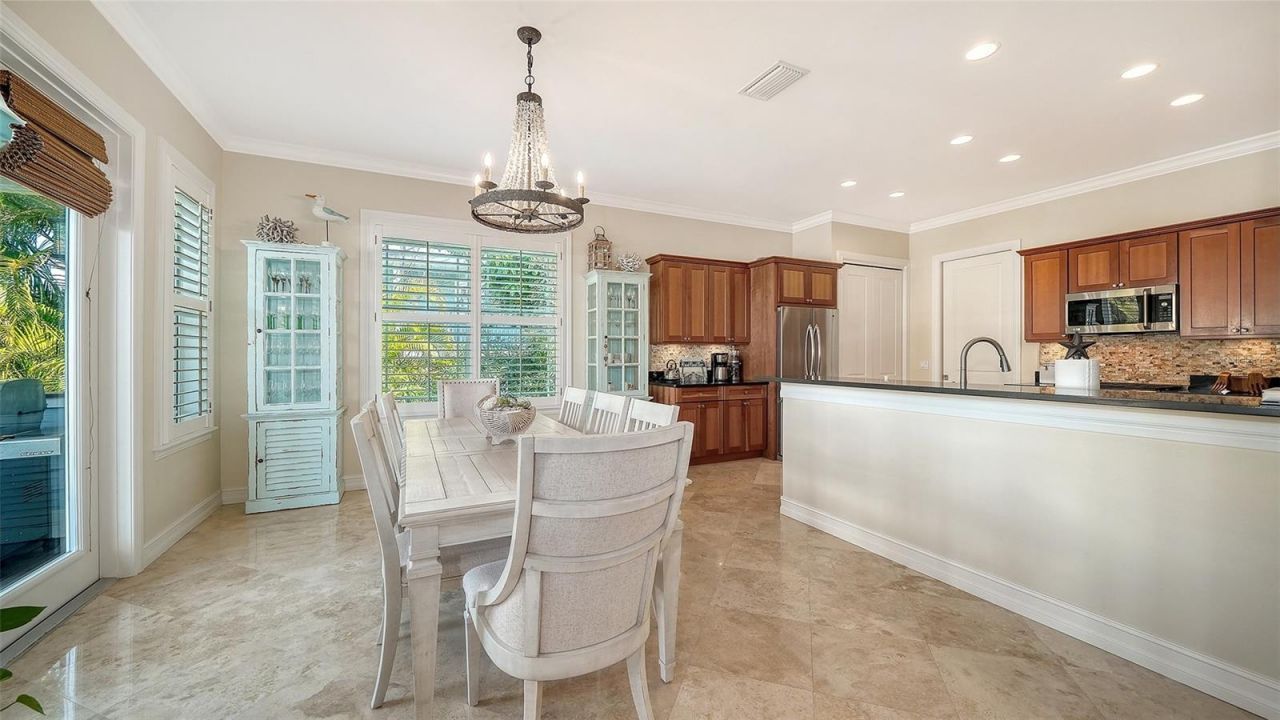 605 N Point Drive, Holmes Beach, FL 34217 Photo